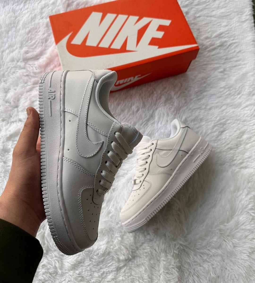 NIKE AIR FORCE BLANCAS